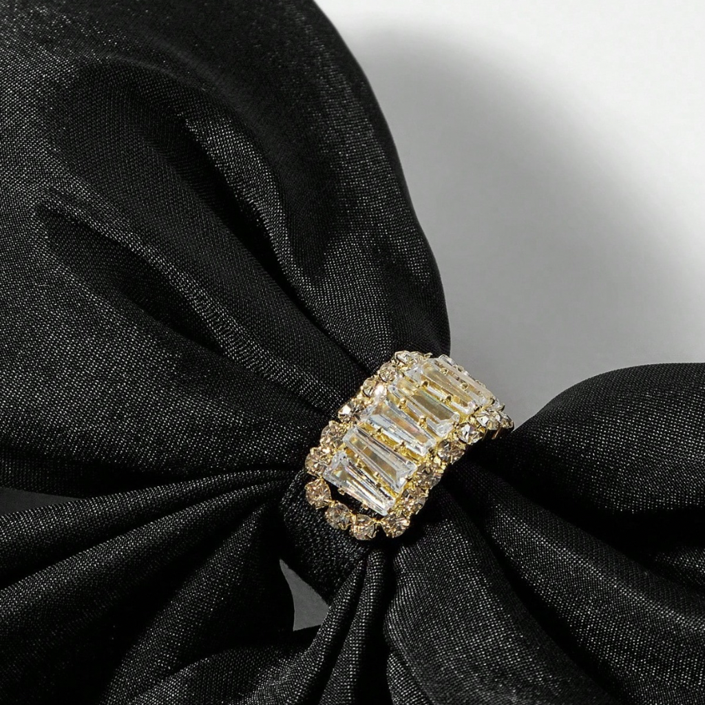 Nuvia Tavrin Hair Black Bow