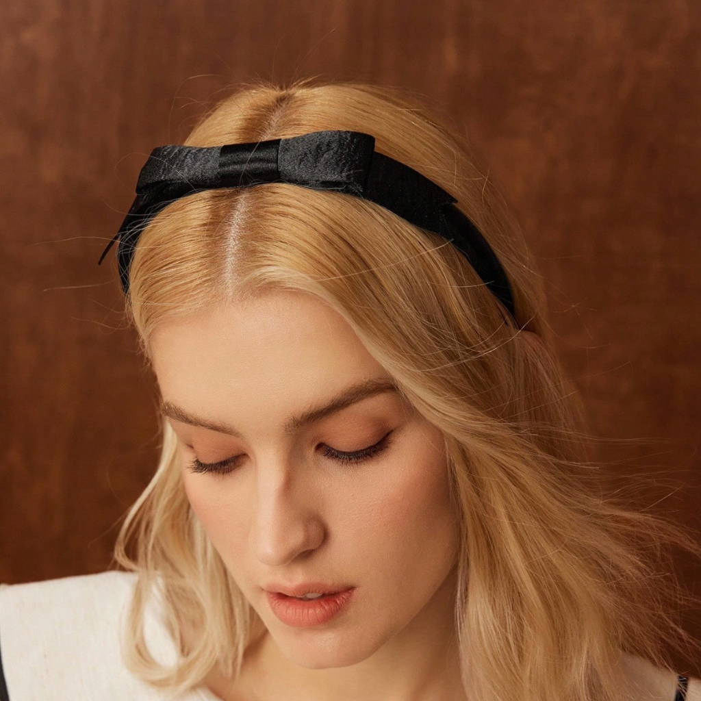 Koryelle Elvyr Black Headband