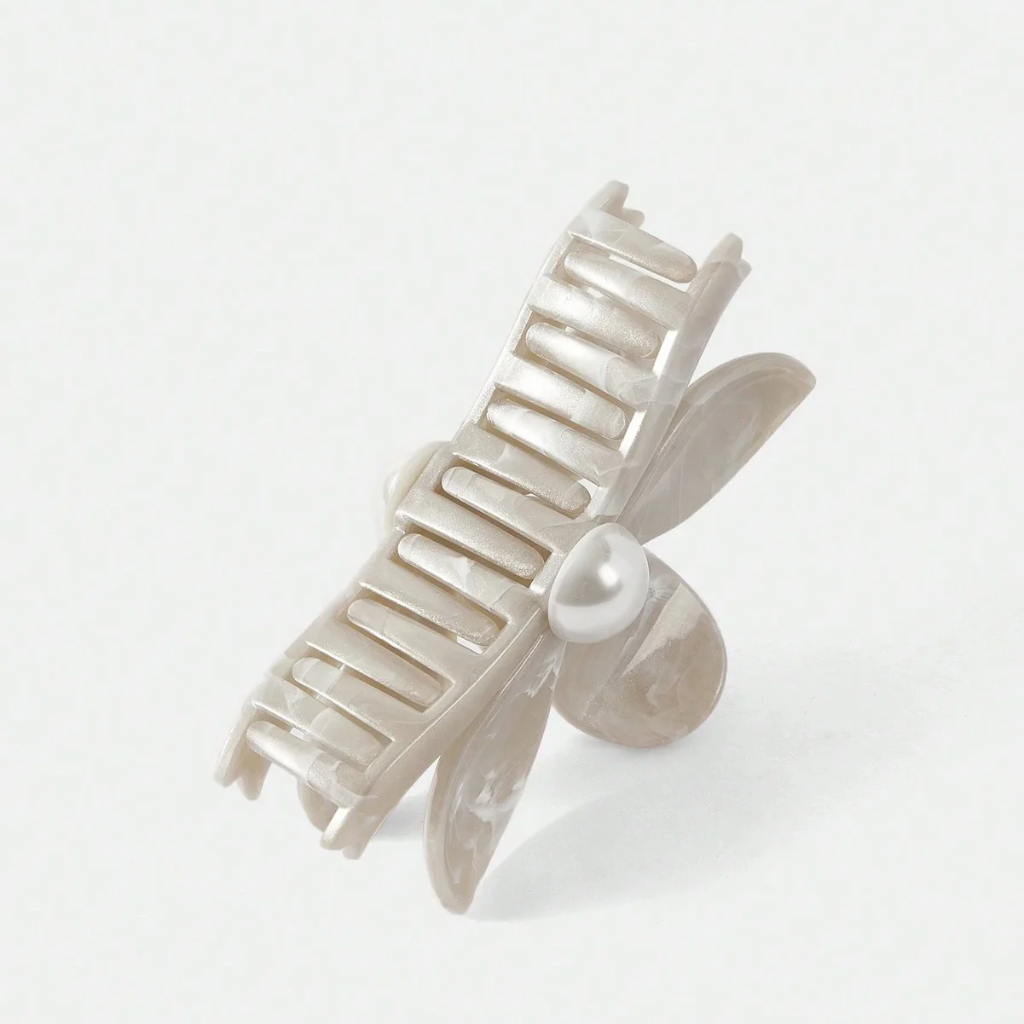 Evanor Norell White Claw Clip
