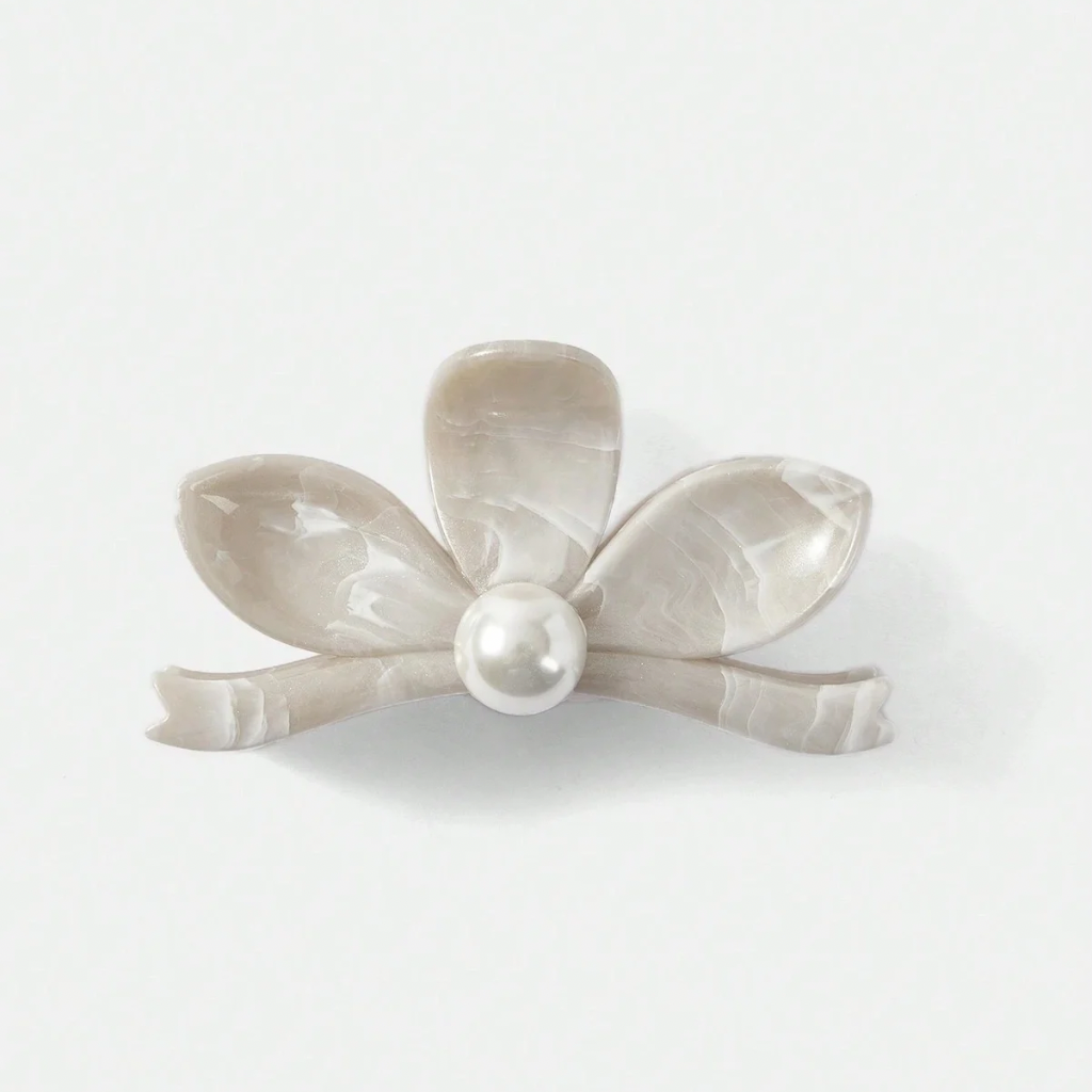 Evanor Norell White Claw Clip